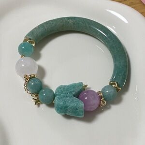 Elegant Green Amazonite and Purple kunzite Beaded Bracelet half bangle